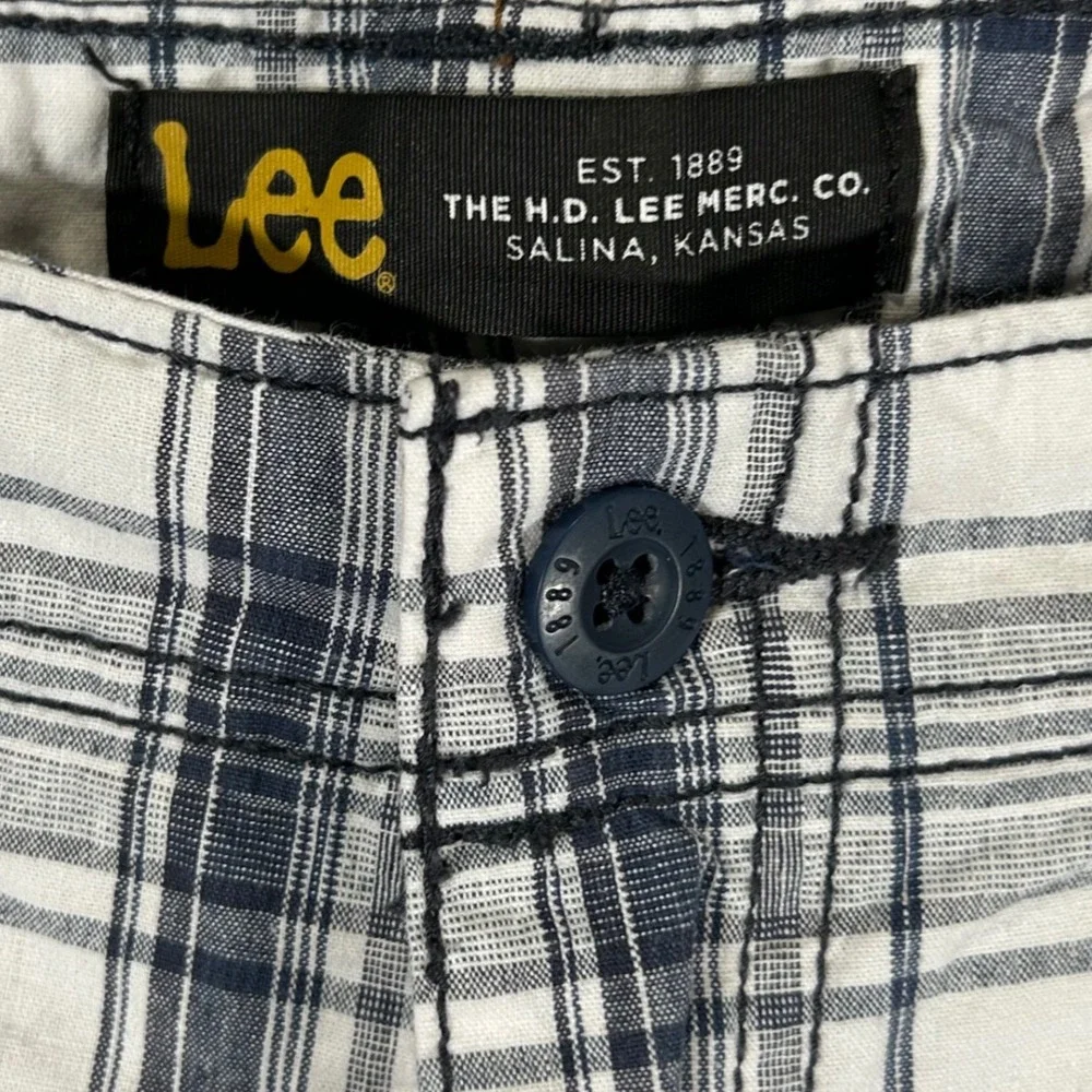 Lee Mens Plaid Cargo Shorts White Blue Cotton Relaxed Fit Size 38